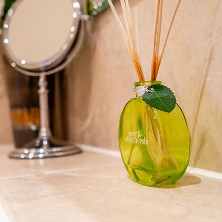 Stonegate Retreat Apartment York Bagian luar foto