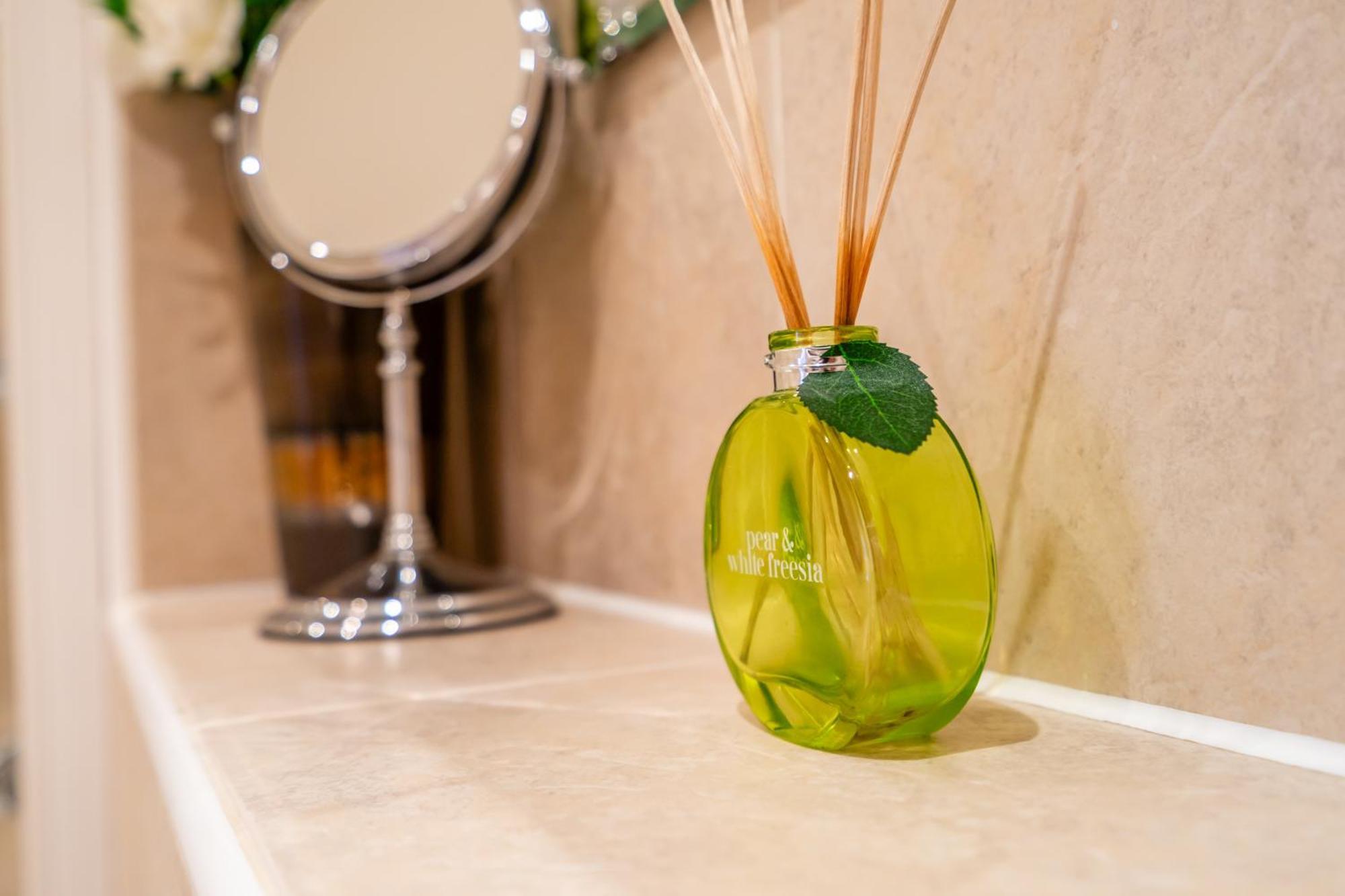 Stonegate Retreat Apartment York Bagian luar foto